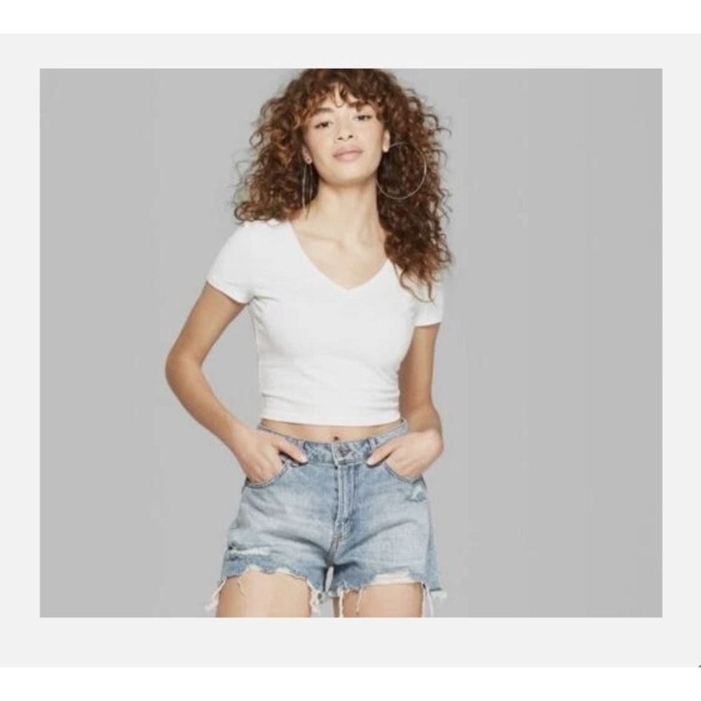 Wild Fable Women's Short‎ Sleeve V Neck Casual Crop T-Shirt White Size Medium